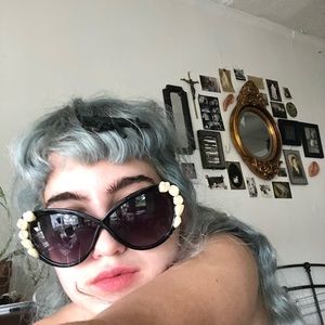 Meet your Posher, Madeline